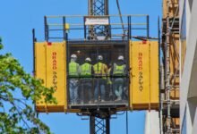 How does the settlement of workers companies in Florida work?