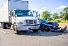 Pourquoi devriez-vous engager un avocat pour un accident de camion après l'accident