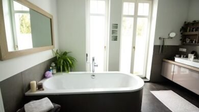 Quoi de neuf en matière de design de salle de bains ? Les tendances à suivre cette année.